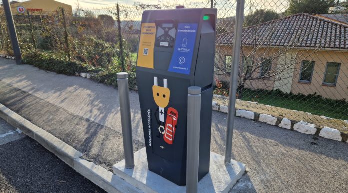 Bornes de recharge pour véhicules électriques